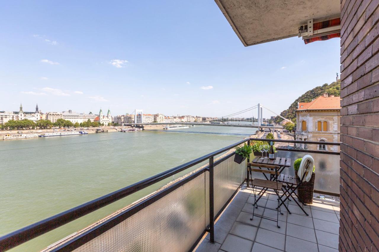 Luxury Residence With A Beautiful View For The Danube River Budapest Exterior photo